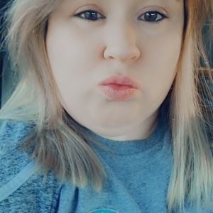 Meet your Posher, Leeann